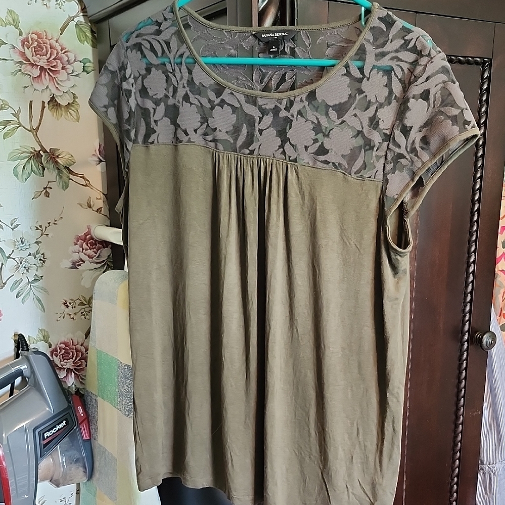 Banana Republic Olive Green Lace Top